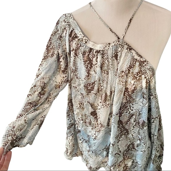 Olivaceous Snakeskin Off-the-Shoulder Halter Top Size Large - Picture 4 of 12